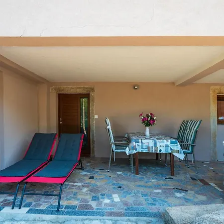 Holiday home 2 Bedroom Amazing Home In Rakotule Rakotule